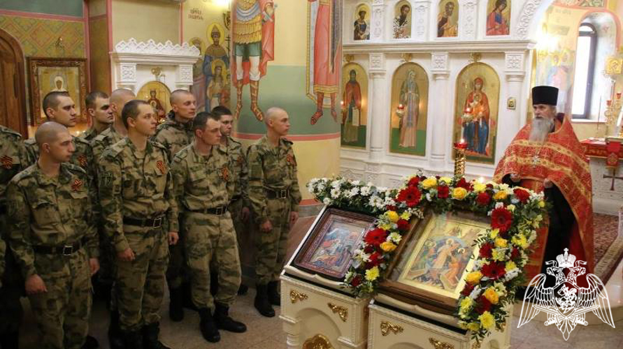 Военнослужащие саровского соединения почтили память святого великомученика Георгия Победоносца