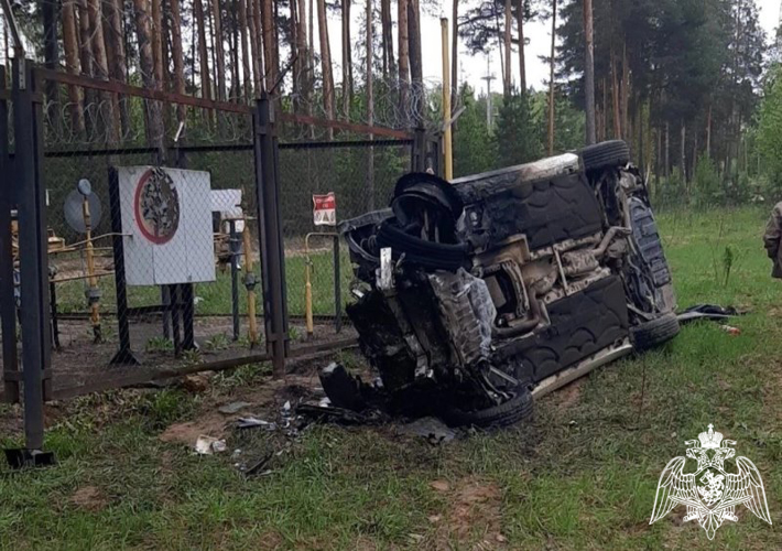Росгвардеец спас двух человек из горящей машины в Сарове 
