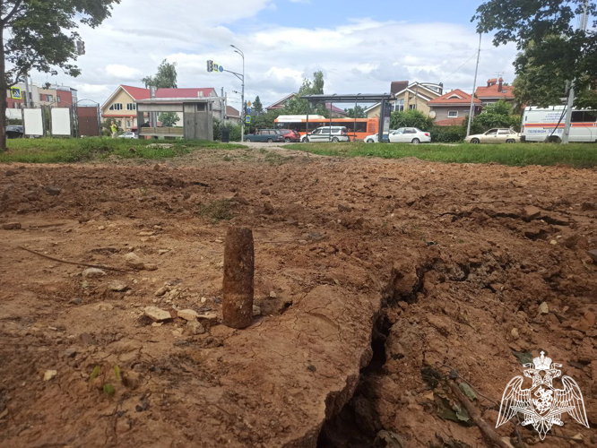 В Нижнем Новгороде группа разминирования нижегородского ОМОН Росгвардии обследовала артиллерийский снаряд времен войны