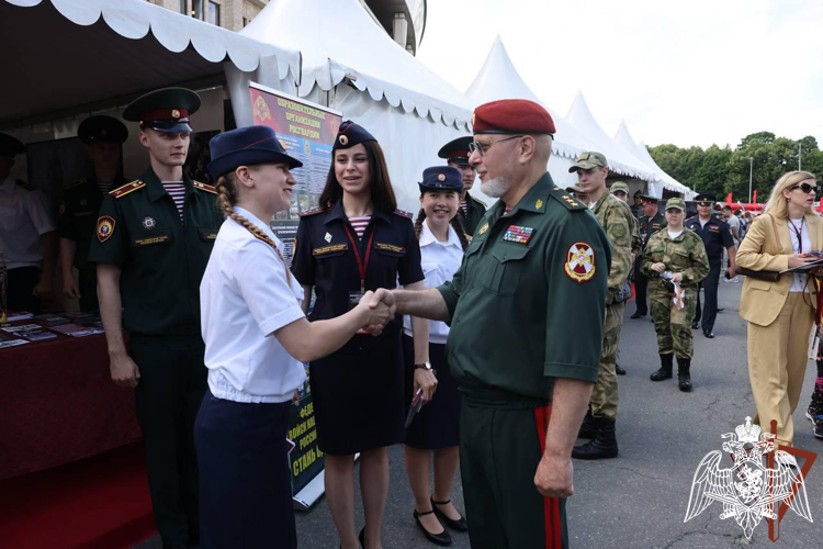 Военно-спортивный фестиваль Росгвардии в «Лужниках» собрал более 20 000 москвичей и гостей столицы