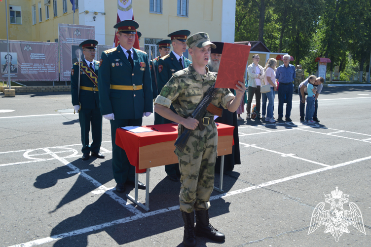 В Саровском соединение Росгвардии состоялось приведение нового пополнения к военной присяге