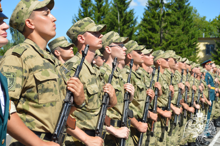 В Саровском соединение Росгвардии состоялось приведение нового пополнения к военной присяге