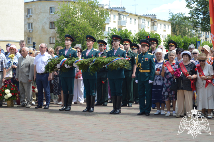 Военнослужащие саровского соединения Росгвардии присоединились к акциям, приуроченным ко Дню памяти и скорби