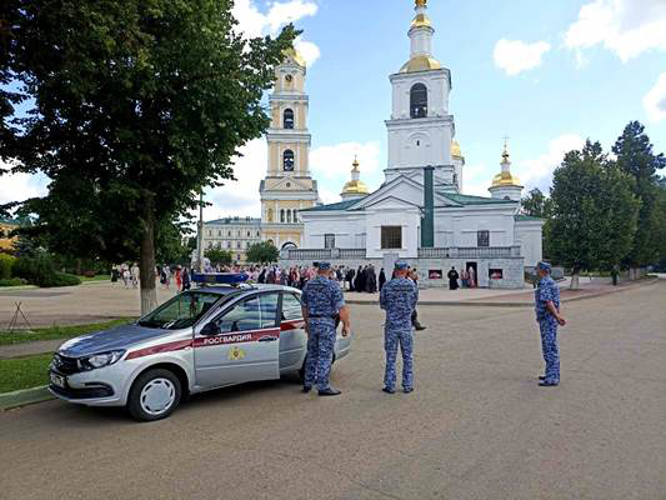 Росгвардия обеспечила безопасность религиозных торжеств в День памяти преподобного Серафима Саровского