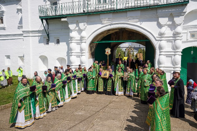 В Нижегородской области Росгвардия обеспечила безопасность мероприятий в Макарьевском монастыре