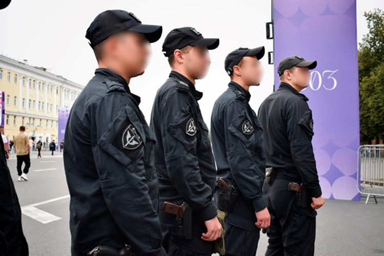 Росгвардия во взаимодействии с правоохранительными органами обеспечила безопасность празднования 803-летия Приволжской столицы