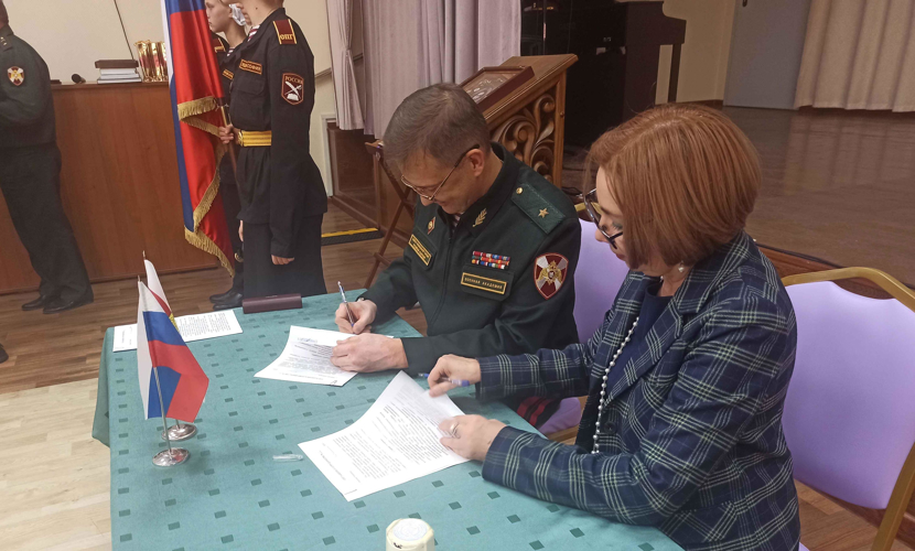 Состоялось подписание Соглашения о сотрудничестве между нижегородскими школами и военной академией Росгвардии