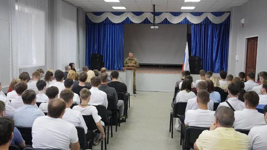 Росгвардейцы провели урок мужества для нижегородских студентов
