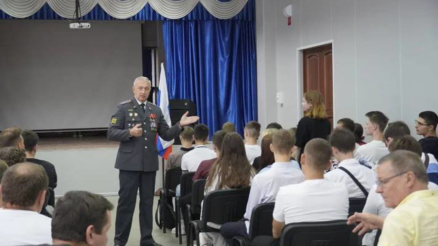 Росгвардейцы провели урок мужества для нижегородских студентов