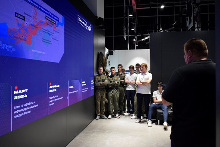 Подшефные Управления Росгвардии по Нижегородской области кадеты «Гвардейской смены» посетили Музей СВО