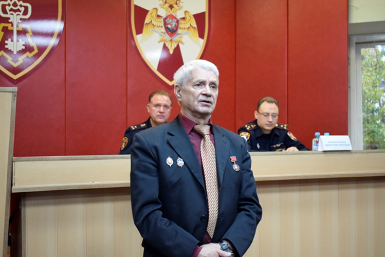 Бойцы вневедомственной охраны Управления Росгвардии по Нижегородской области отмечают профессиональный праздник