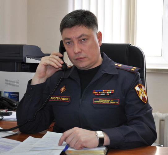 Начальник отдела кадров Управления Росгвардии по Нижегородской области в ходе прямой телефонной линии рассказал о приеме на службу