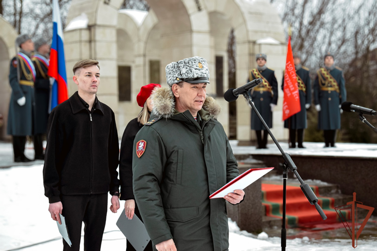 Росгвардейцы почтили память ленинградской школьницы Тани Савичевой в Нижегородской области