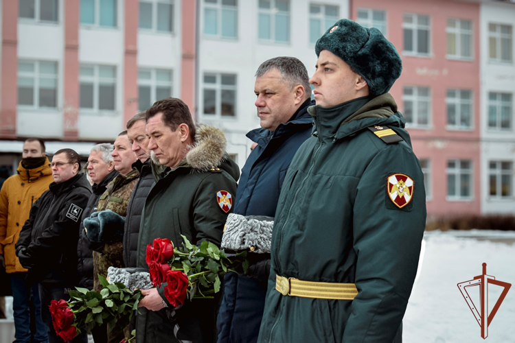 Росгвардейцы почтили память ленинградской школьницы Тани Савичевой в Нижегородской области