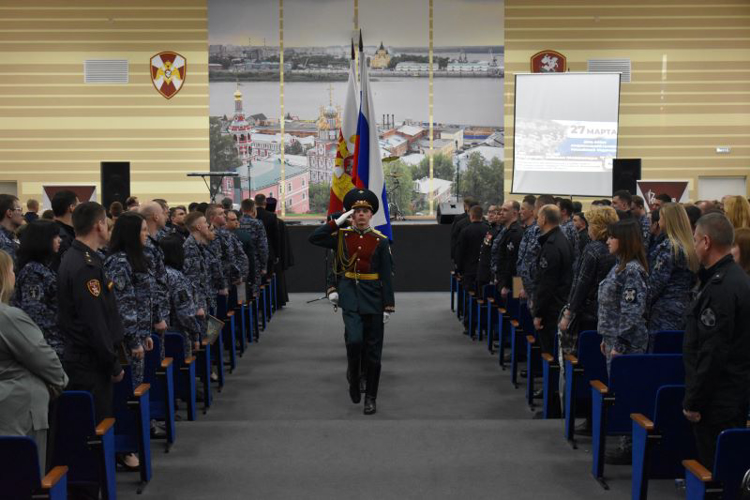 В Нижегородской области сотрудников Росгвардии поздравили с профессиональным праздником