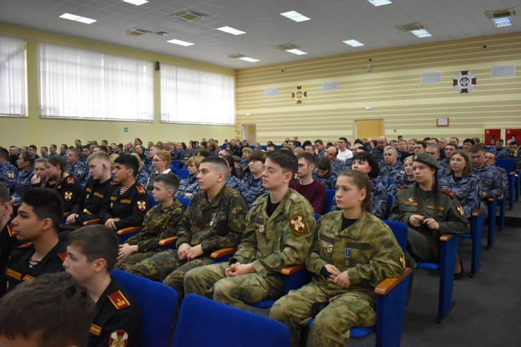 В Нижегородской области сотрудников Росгвардии поздравили с профессиональным праздником