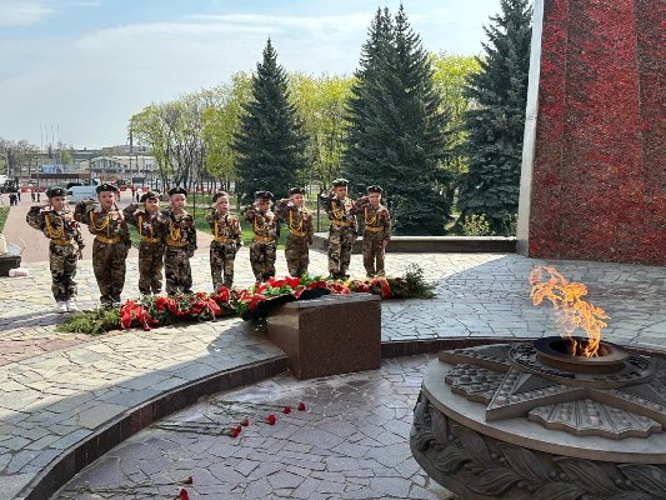 В Нижнем Новгороде юные кадеты «Гвардейской смены» Росгвардии поздравили ветеранов с наступающим праздником