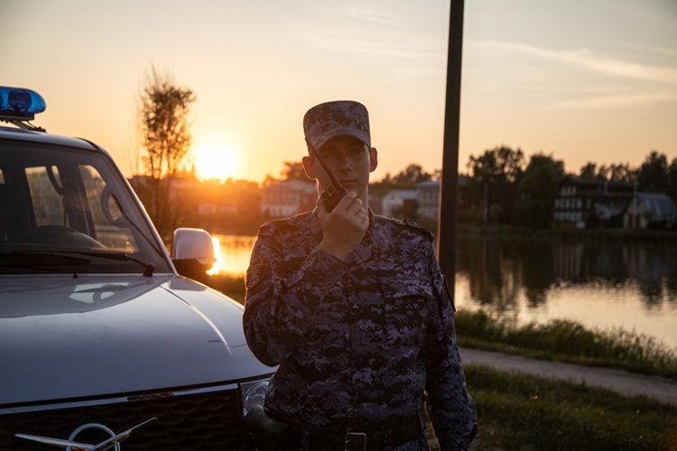 В Нижнем Новгороде росгвардейцы задержали молодого человека пытавшегося сбыть фальшивую купюру