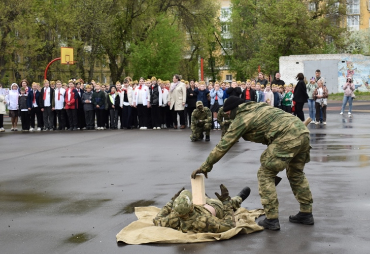 В Нижнем Новгороде при поддержке Росгвардии прошел первый межрегиональный фестиваль кадетских классов и клубов «Гвардейская смена» (фото,видео)