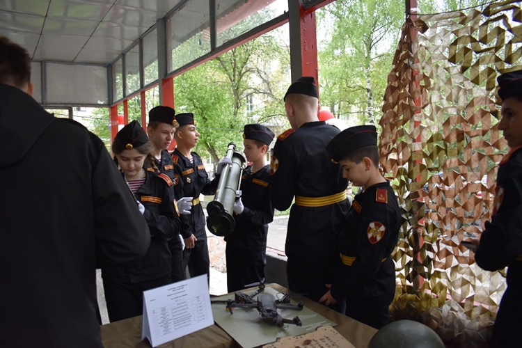 В Нижнем Новгороде при поддержке Росгвардии прошел первый межрегиональный фестиваль кадетских классов и клубов «Гвардейская смена» (фото,видео)