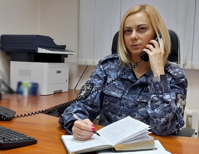 Начальник отдела кадров Управления Росгвардии по Нижегородской области в ходе прямой телефонной линии рассказал о приеме на службу