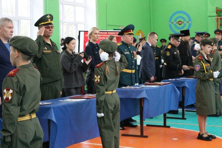 Воспитанники подшефного Управлению Росгвардии по Нижегородской области класса приняли присягу
