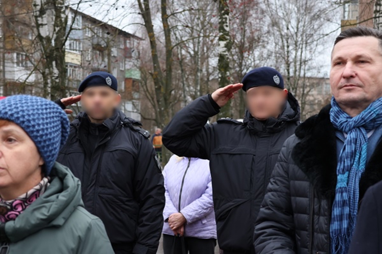 Управление Росгвардии по Нижегородской области почтило память Героев Отечества в городе Заволжье
