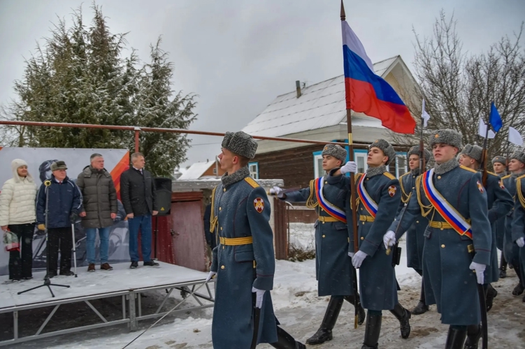 Росгвардейцы поздравили ветерана со 100-летним юбилеем