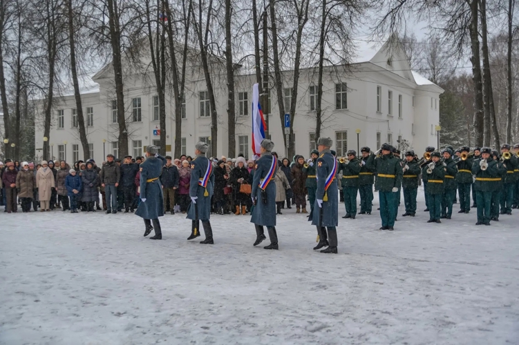 Росгвардейцы поздравили ветерана со 100-летним юбилеем