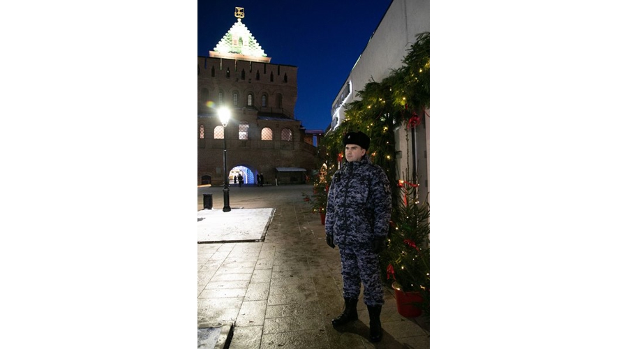 В Нижнем Новгороде Росгвардия обеспечивает правопорядок во время Новогодних праздников 