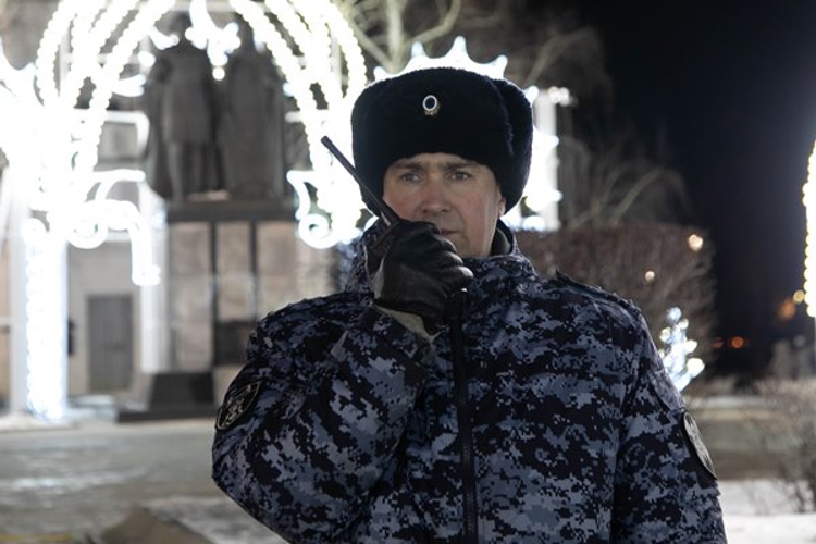 В Нижнем Новгороде Росгвардия обеспечивает правопорядок во время Новогодних праздников 