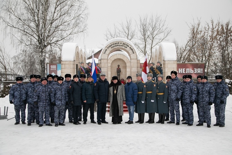 Офицеры Управления Росгвардии по Нижегородской области приняли участие в комплексе мероприятий, посвященных 82-й годовщине полного освобождения Ленинграда от фашистской блокады