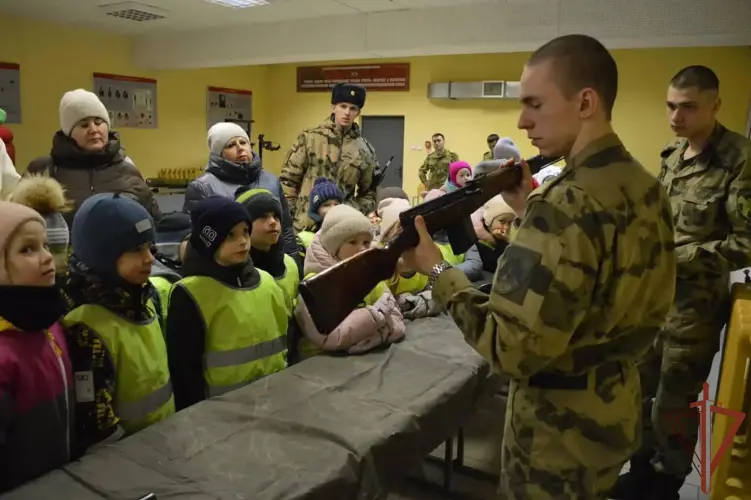 Дни открытых дверей прошли в Саровском соединении Росгвардии
