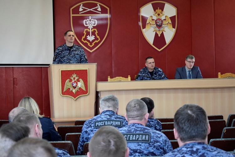 В Управлении вневедомственной охраны войск национальной гвардии России по Нижегородской области в ходе учебно-методических сборов обсудили вопросы антитеррористической защищенности объектов 