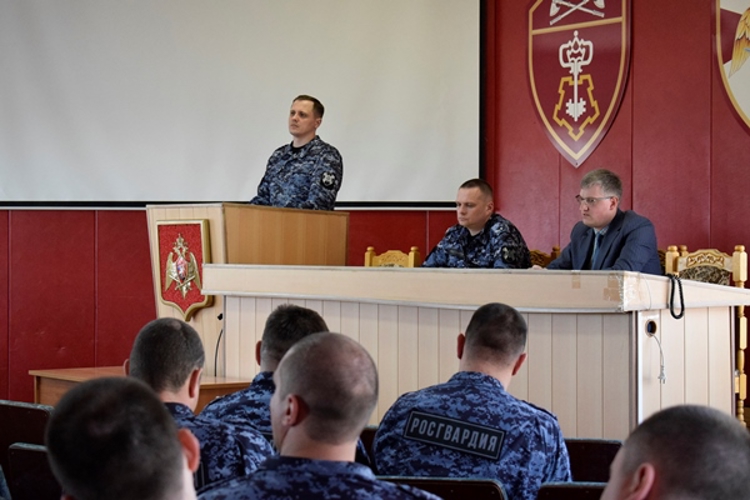 В Управлении вневедомственной охраны войск национальной гвардии России по Нижегородской области в ходе учебно-методических сборов обсудили вопросы антитеррористической защищенности объектов 
