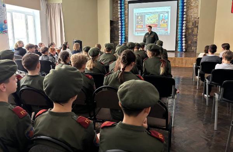 В батальоне охраны и обеспечения Приволжского округа Росгвардии прошла патриотическая акция «Неделя Мужества»