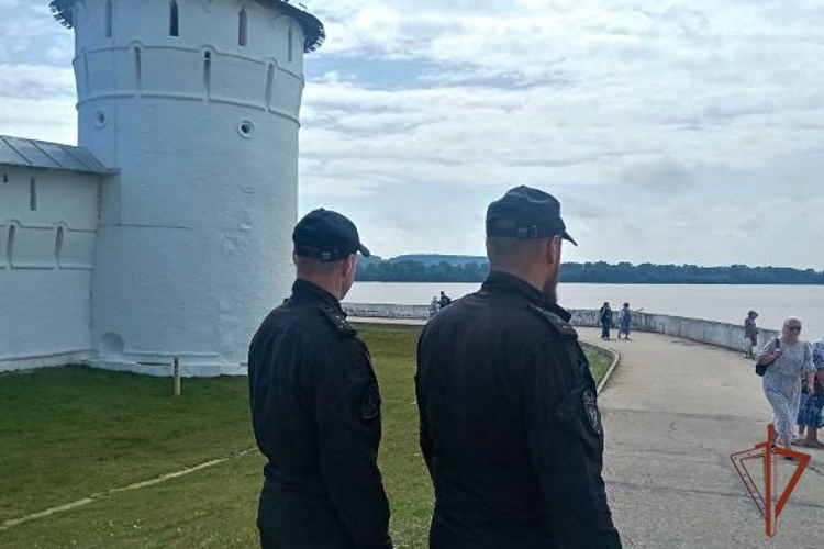 В Нижегородской области Росгвардия обеспечила безопасность мероприятий в день памяти преподобного Макария Желтоводского и Унженского