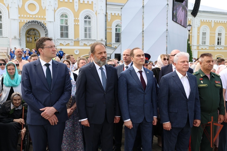 Росгвардия совместно с представителями других правоохранительных ведомств региона обеспечили охрану общественного порядка в период проведения религиозных мероприятий, посвященных памяти преподобного Серафима Саровского