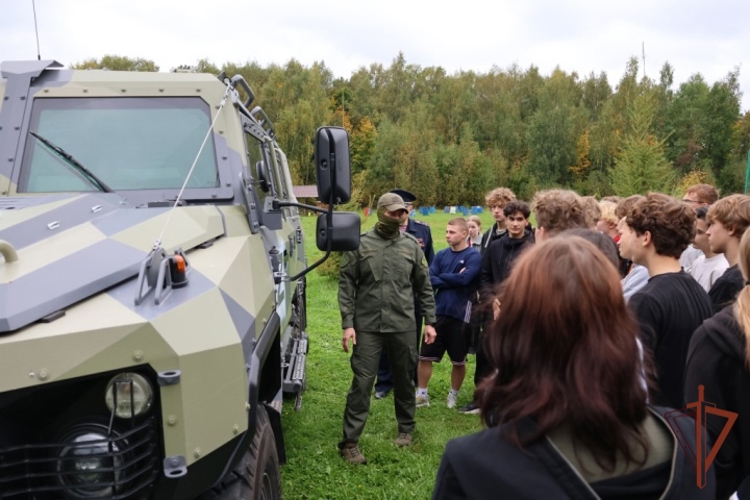 В Нижегородской области состоялся военно-патриотический фестиваль «215 лет на страже Родины» (видео)