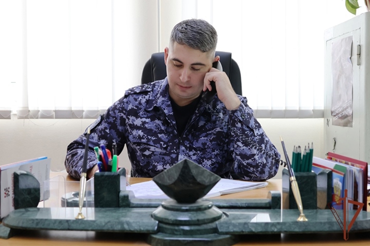 В Управлении Росгвардии по Нижегородской области ответили на вопросы граждан о приеме на службу в ходе «прямой телефонной линии»