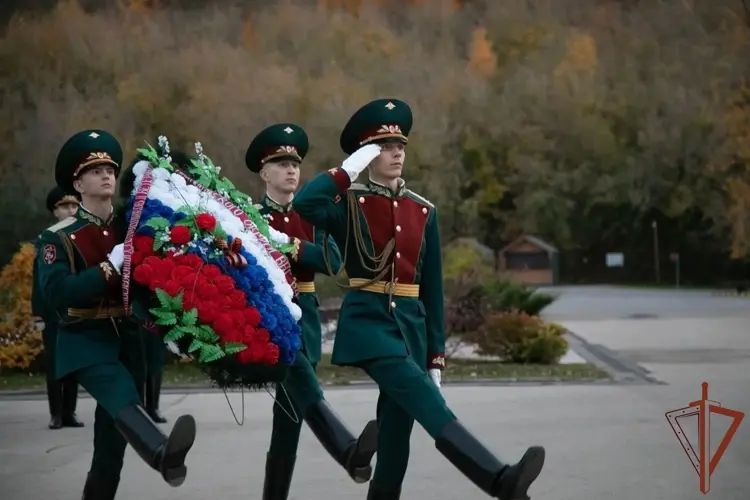 Приволжскому ордена Жукова округу Росгвардии – 46 лет 